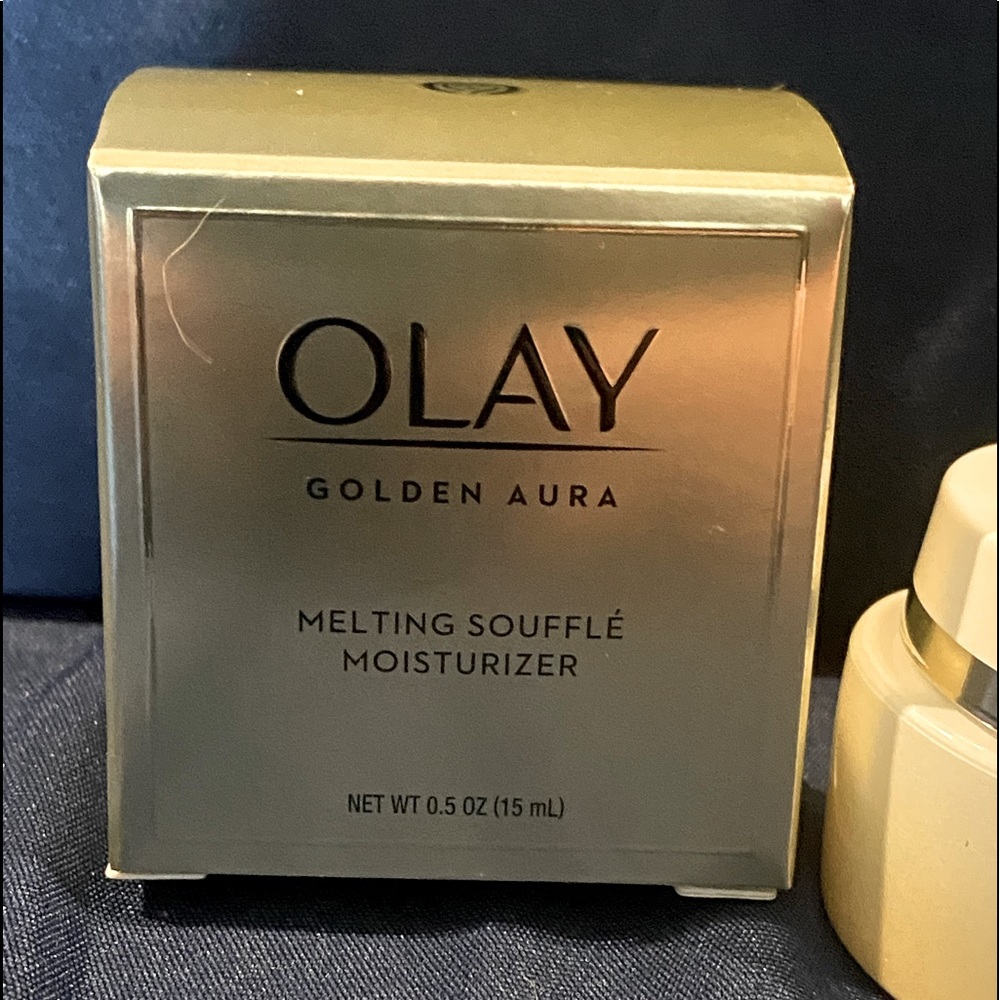Olay Golden Aura Moisturizer